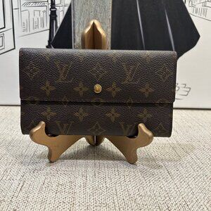 Louis Vuitton Sarah Bi-Fold Wallet